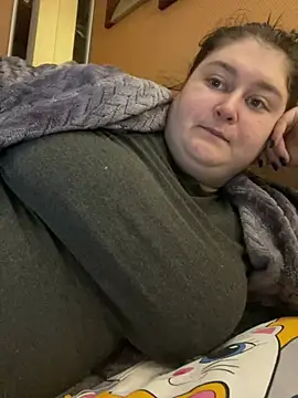 CassieLazy Adlı Modelin Canlı XXX Sohbeti