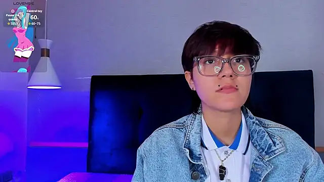 Tsuki_Maru Chat XXX in diretta