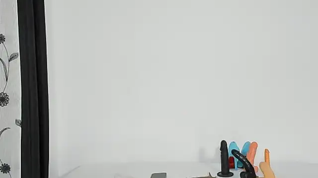 CREAMY_BUBBLEGUM live XXX chat