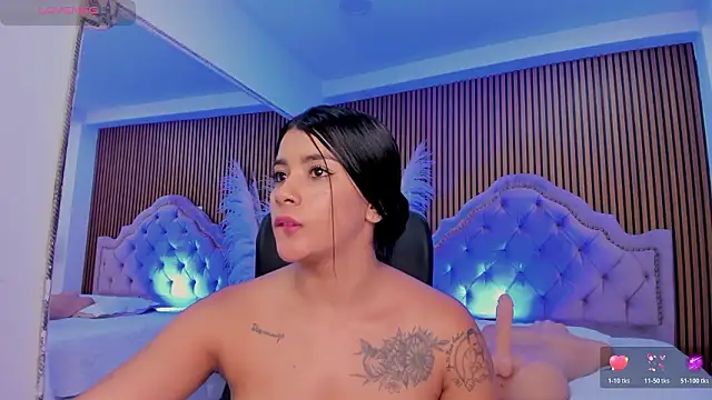 SelenaStonne live XXX chat