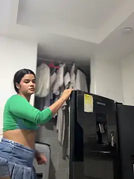 Kaily_Sweet16: онлайн-секс-чат