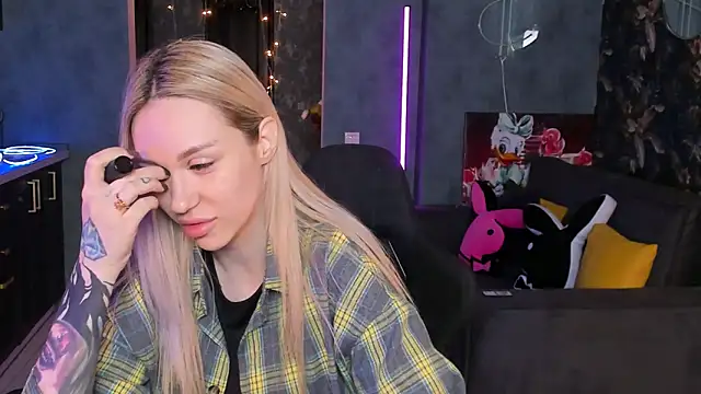 Blckmirrorr Chat XXX in diretta