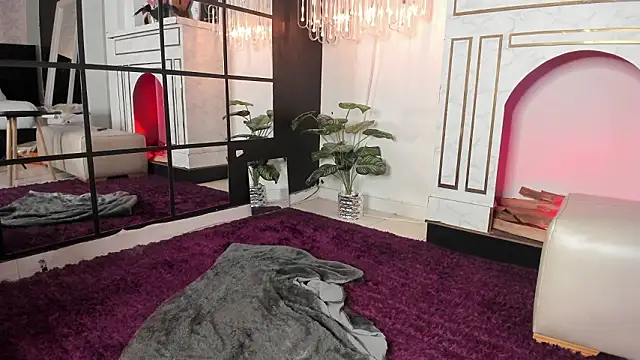 floraginette Adlı Modelin Canlı XXX Sohbeti