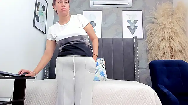 Milf_loven_のウェブカメラショー