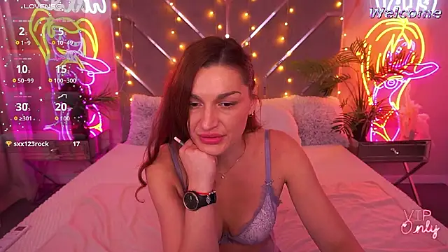 Chat XXX en directo de EllaGoldenn