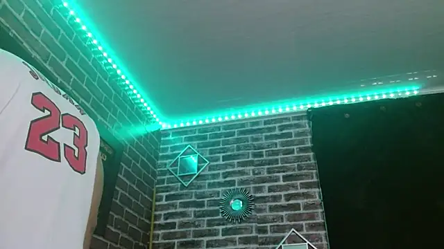 jordan_bigcock_: онлайн-секс-чат