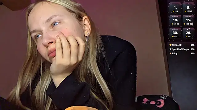 KarinRobertson 现场XXX聊天