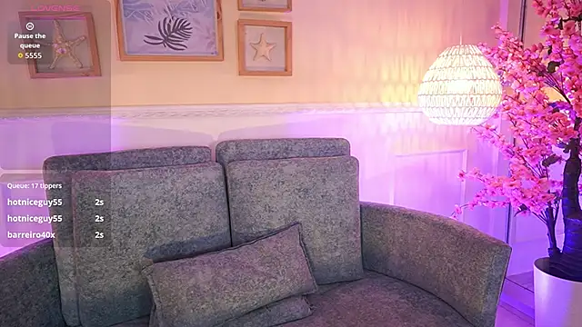 MeganLowell 即時 XXX 聊天