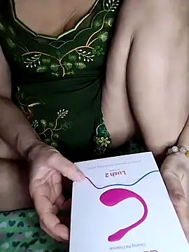 Zu_naa's Live XXX Chat