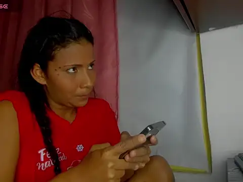 NENITA_HOTT: онлайн-секс-чат