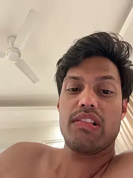 alising@xh élő XXX-chatje