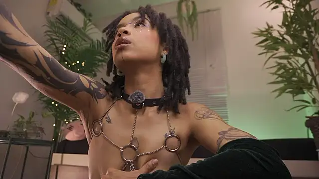 Cooper-Reds' Live XXX Chat