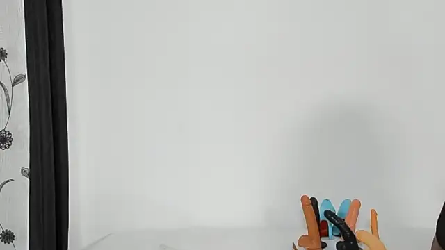 CREAMY_BUBBLEGUM Live XXX Chat