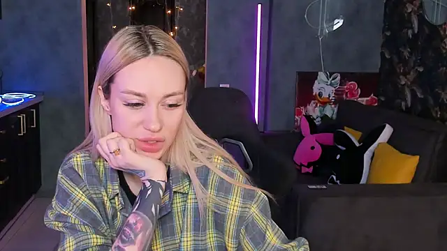 Chatroom XXX en direct de Blckmirrorr