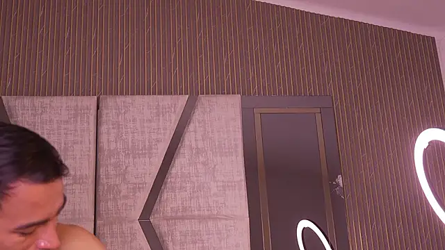 LiamDeep's Live XXX Chat