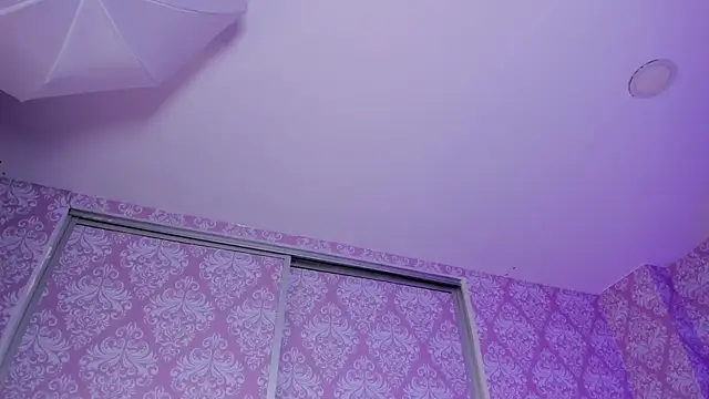 Zharyt_18 Chat XXX in diretta