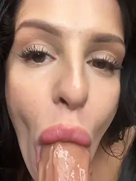 Evayra: онлайн-секс-чат