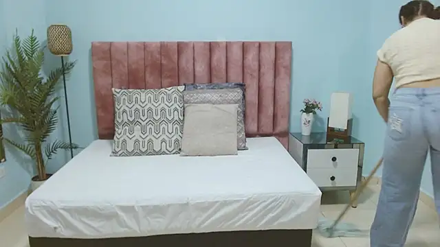 sophia_hadid – Naživo XXX chat