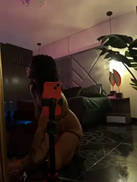 TweetiePieXXX – Naživo XXX chat