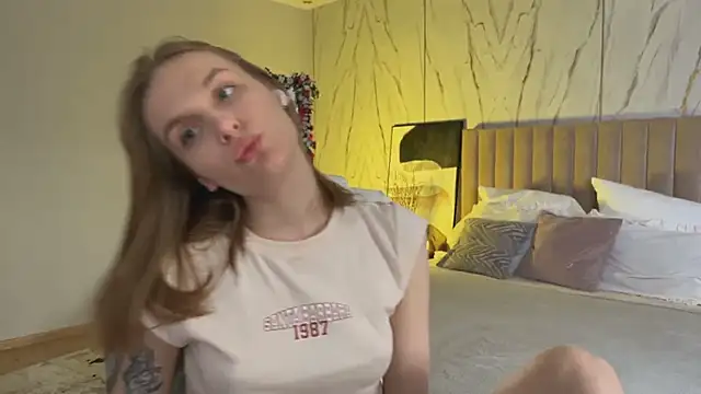 _Vikky_Moon_ live XXX chat