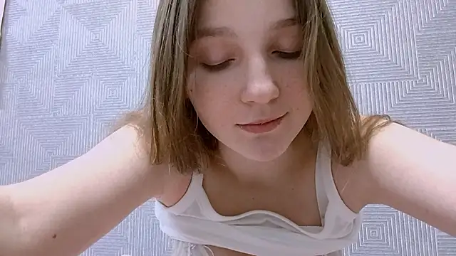 KateClarky Adlı Modelin Canlı XXX Sohbeti