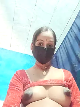 Nandani-758: онлайн-секс-чат