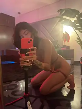 Chat XXX en directo de TweetiePieXXX