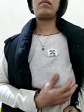 love_sexy090 Adlı Modelin Canlı XXX Sohbeti