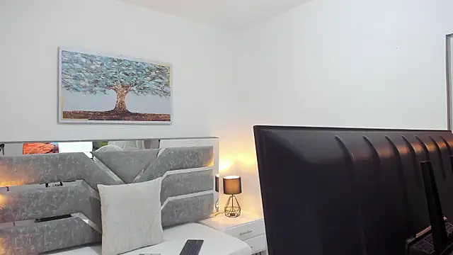 Slut_Milf_ Adlı Modelin Canlı XXX Sohbeti