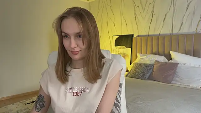 _Vikky_Moon_'s Live XXX Chat