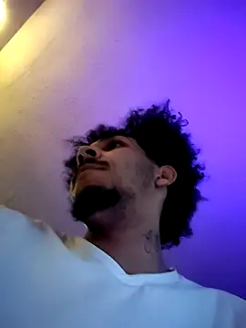 bigdickjojo69のライブXXXチャット