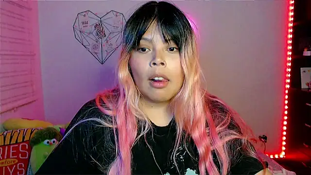 EllieMoonX Live XXX-chat