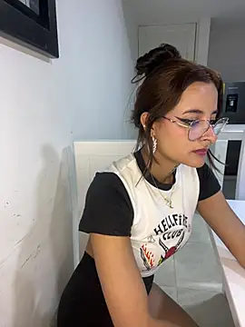 _Victoria_foxx_ Live XXX-chat