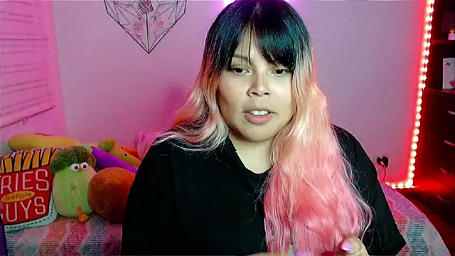 EllieMoonX: онлайн-секс-чат