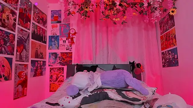 Czat XXX na żywo – MissCurvyTop