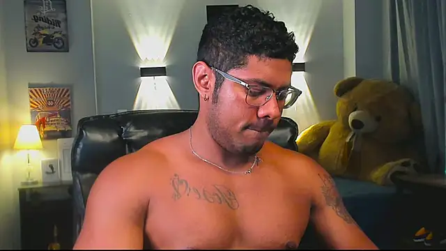 LEONHDZ Chat XXX live