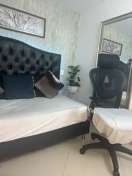 Lander_Cruz live XXX chat