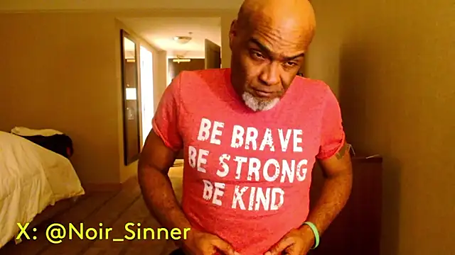 sinnernoir's Live XXX Chat