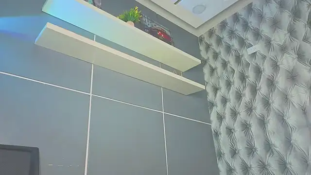 Hilary-banks' Live XXX Chat