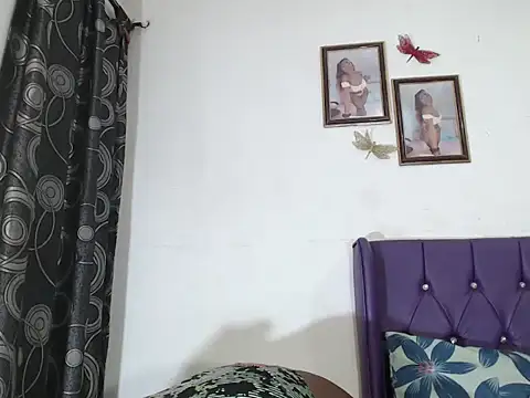 Chat XXX en directo de KandyHot_