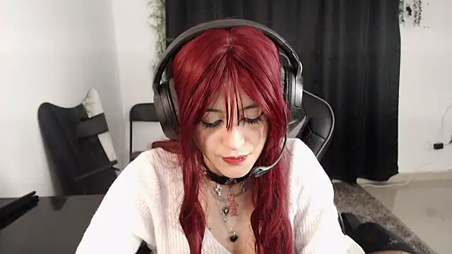 lizzy-c-e-e Live XXX-chat