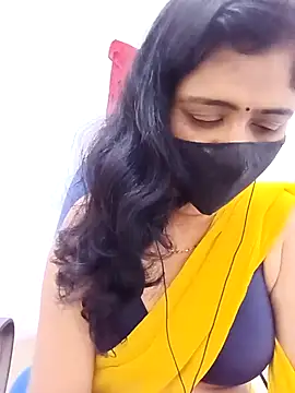 Lucky-Deepthi Live XXX-chat