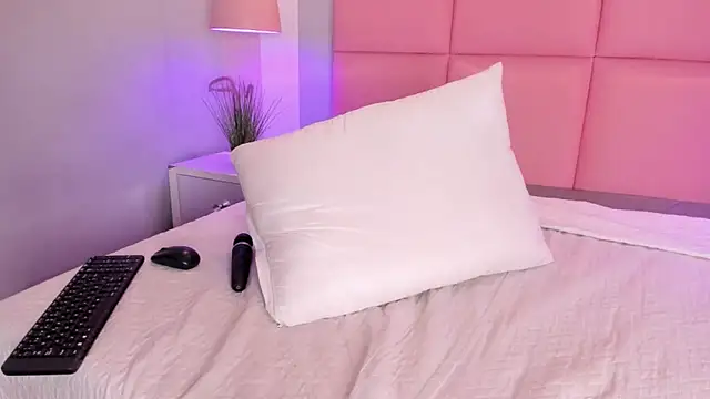 JulianaValencia Live XXX-chat