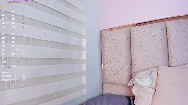 Chatroom XXX en direct de violeta_olsen