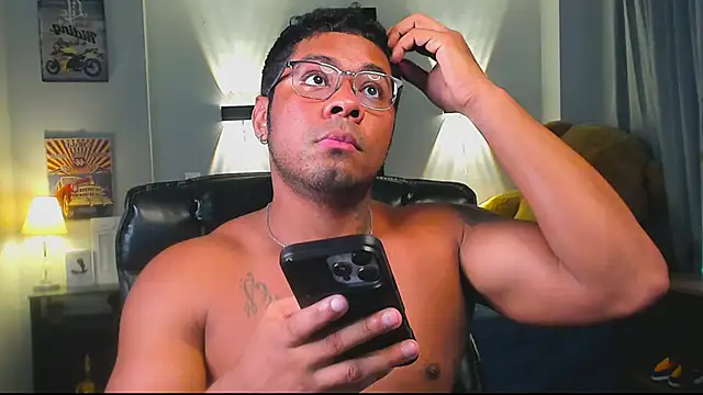 Chat XXX en directo de LEONHDZ