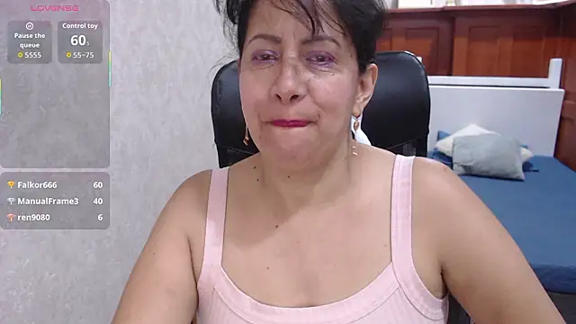 Chat XXX en directo de christy_ant