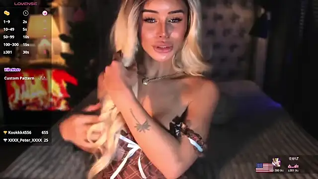 ZyraGoddes' Webcam Show