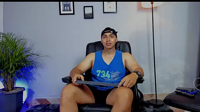 ronnie_crafored's Live XXX Chat