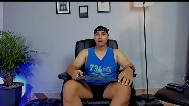 ronnie_crafored's Live XXX Chat