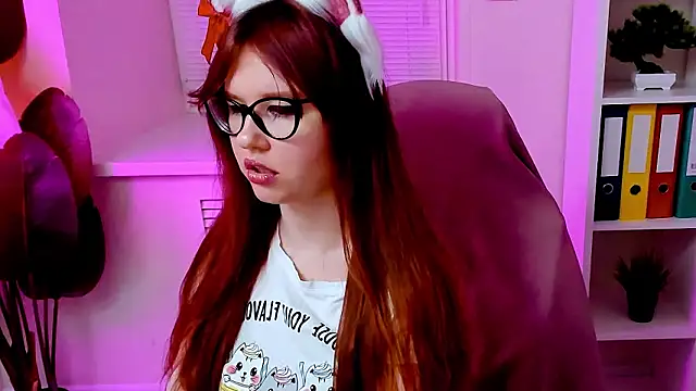 CarolGiggly's Live XXX Chat